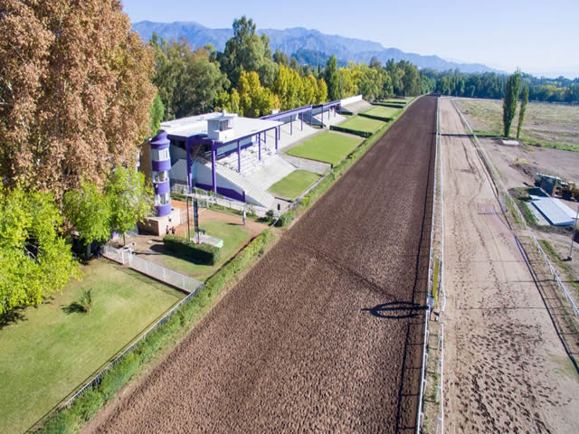 Hipodromo Godoy Cruz Mendoza Argentina