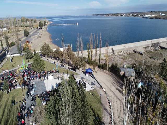 Foto: Diario de San Rafael Plaza Armando Amate El Nihuil San Rafael Mendoza Argentina